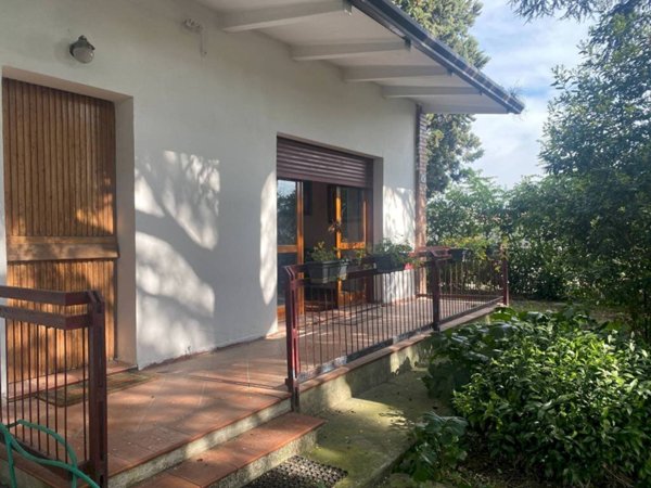 casa indipendente in vendita ad Imola