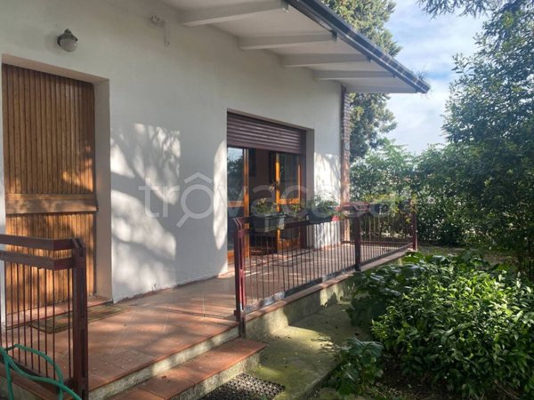 casa indipendente in vendita ad Imola