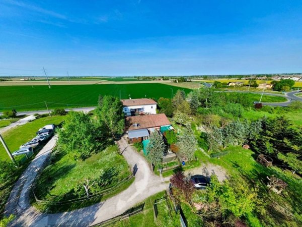 appartamento in vendita ad Imola in zona Sasso Morelli