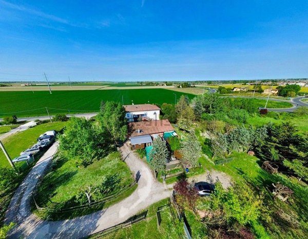 appartamento in vendita ad Imola in zona Sasso Morelli
