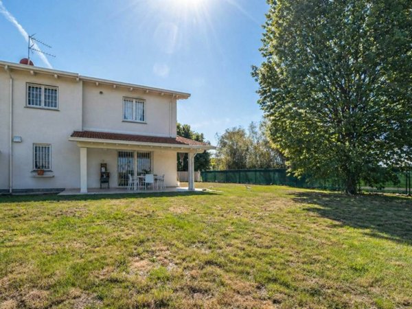 casa indipendente in vendita ad Imola in zona Sasso Morelli