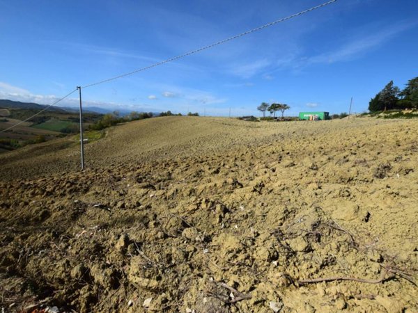 terreno agricolo in vendita ad Imola in zona Centro Storico