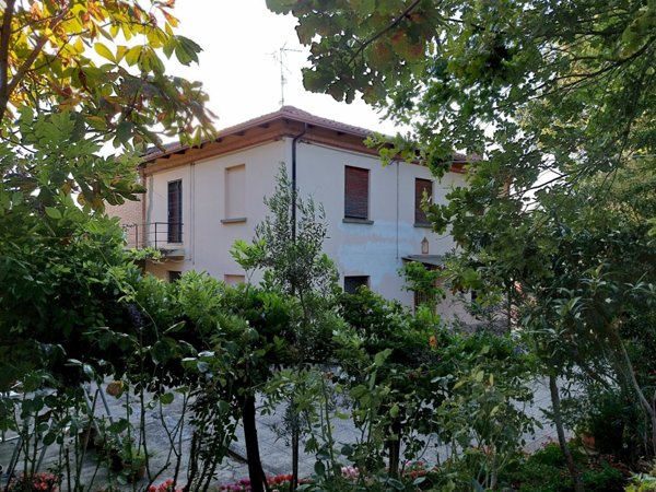 casa indipendente in vendita ad Imola in zona Ponticelli