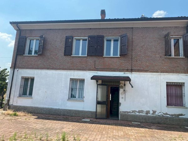 casa indipendente in vendita ad Imola