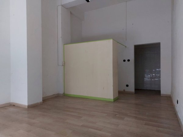 negozio in vendita ad Imola in zona Centro Storico