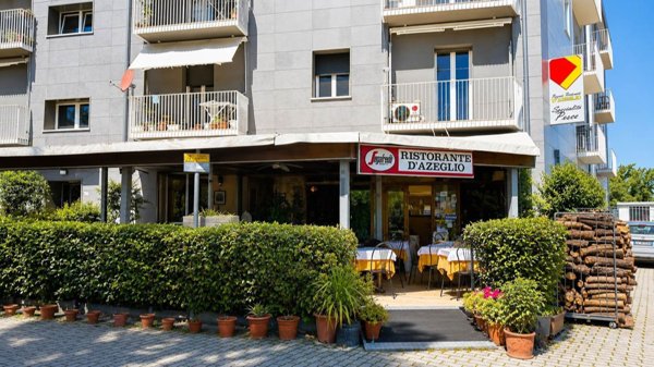 negozio in vendita ad Imola in zona Centro Storico