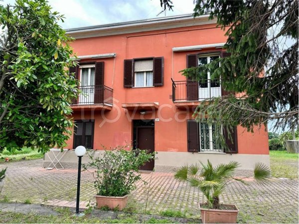 casa indipendente in vendita ad Imola