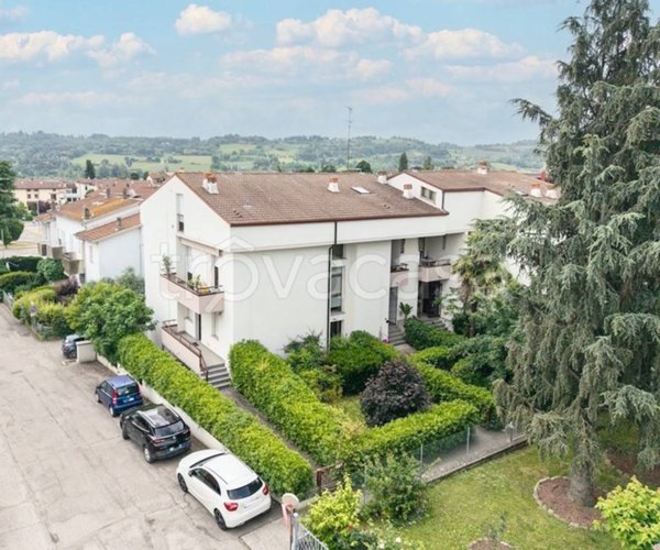 appartamento in vendita ad Imola in zona Pedagna