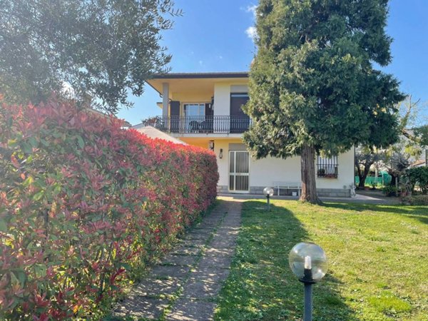 casa indipendente in vendita ad Imola in zona Zello