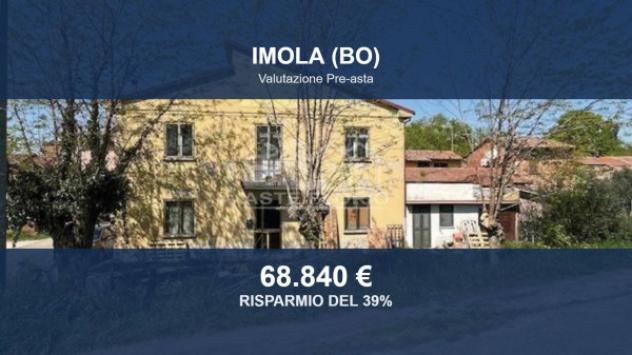 casa indipendente in vendita ad Imola