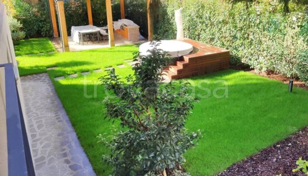 casa indipendente in vendita ad Imola