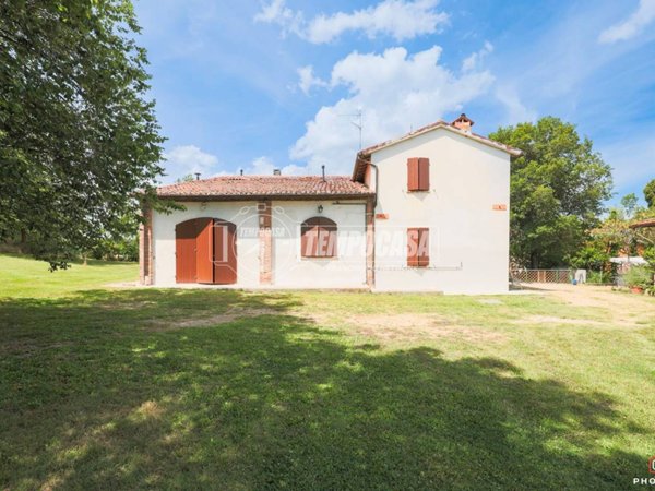 casa indipendente in vendita ad Imola