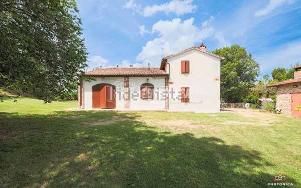 casa indipendente in vendita ad Imola
