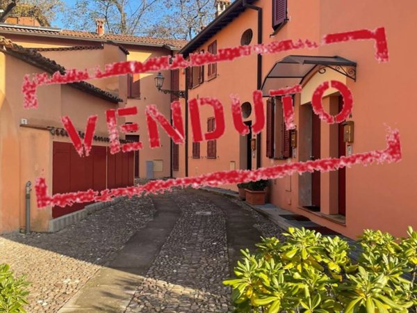 casa indipendente in vendita ad Imola in zona Centro Storico