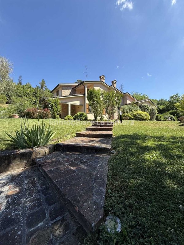 casa indipendente in vendita ad Imola
