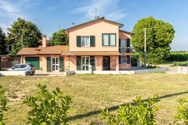 casa indipendente in vendita ad Imola