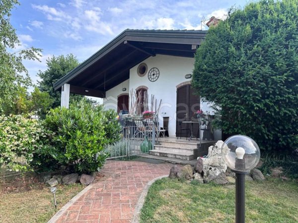 casa indipendente in vendita ad Imola