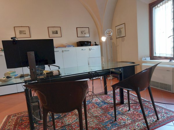 ufficio in vendita ad Imola in zona Centro Storico