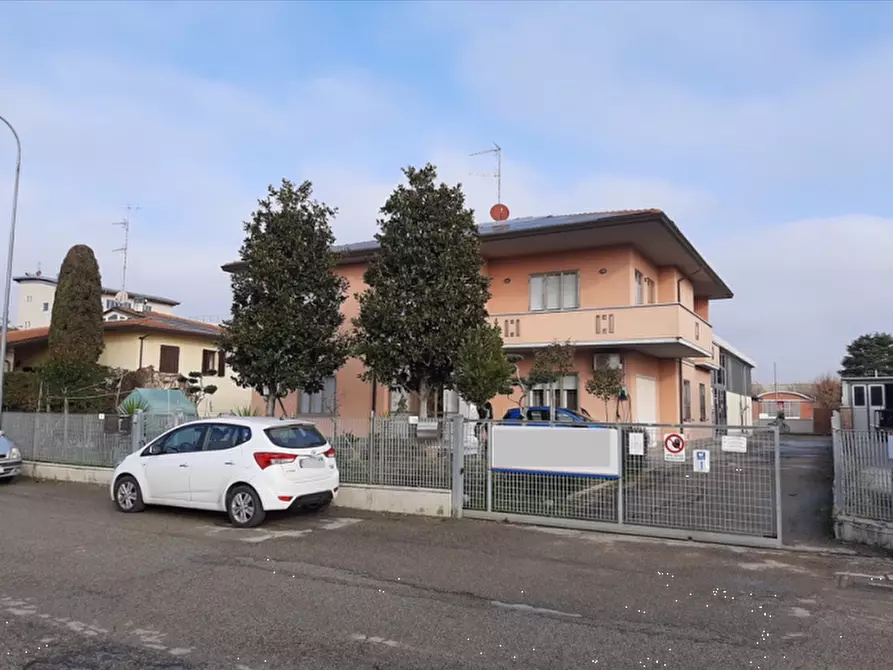 appartamento in vendita ad Imola in zona Area Industriale