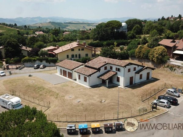 casa indipendente in vendita ad Imola