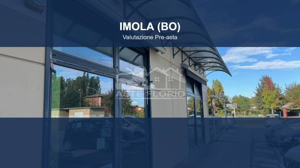 ufficio in vendita ad Imola in zona Area Industriale