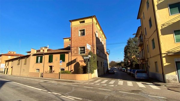 casa indipendente in vendita ad Imola
