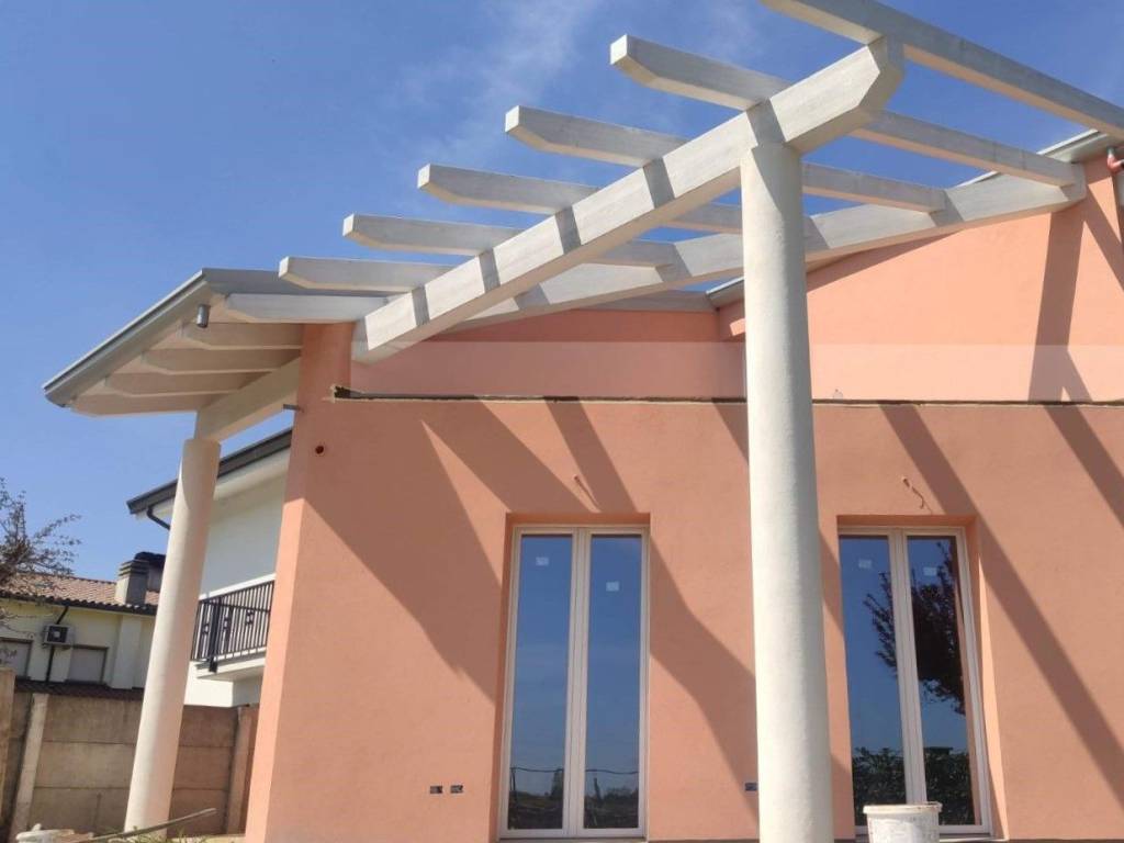 casa indipendente in vendita ad Imola
