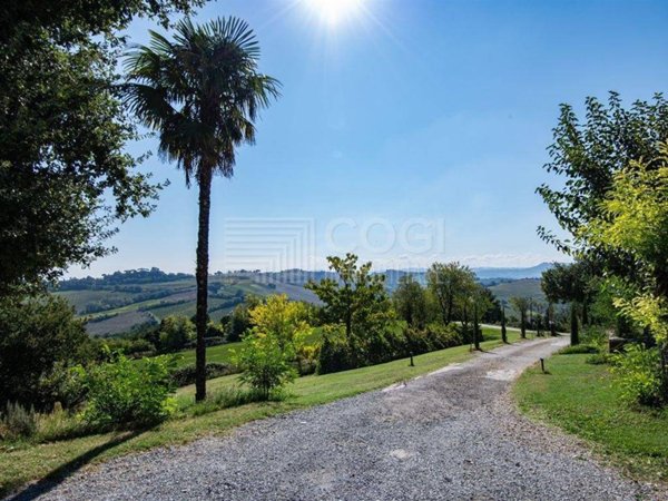 casa indipendente in vendita ad Imola in zona Ponticelli