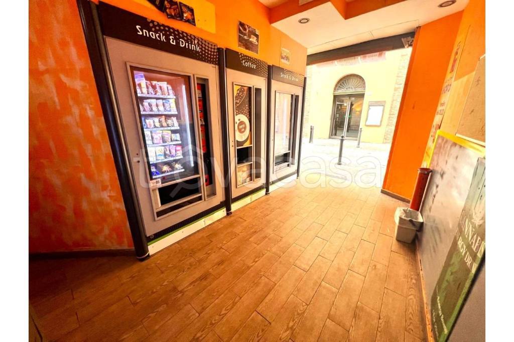 negozio in vendita ad Imola in zona Centro Storico