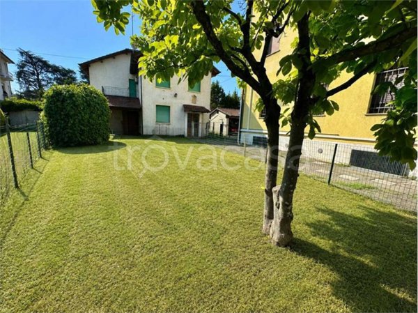 casa indipendente in vendita ad Imola