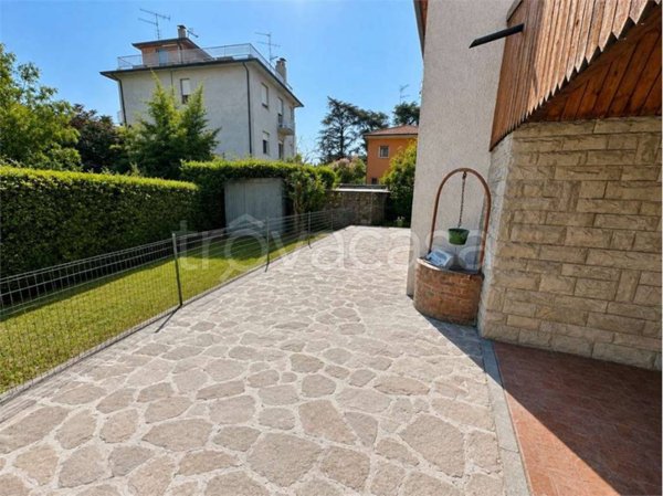 casa indipendente in vendita ad Imola