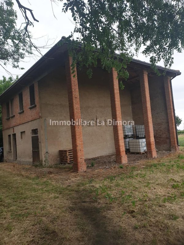 casa indipendente in vendita ad Imola