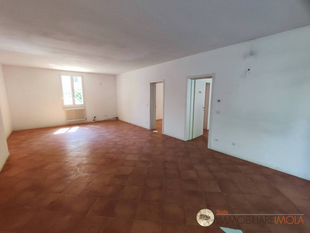 negozio in vendita ad Imola in zona Centro Storico