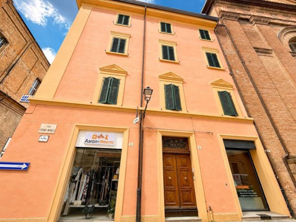 appartamento in vendita ad Imola in zona Centro Storico