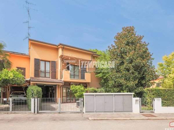 casa indipendente in vendita ad Imola