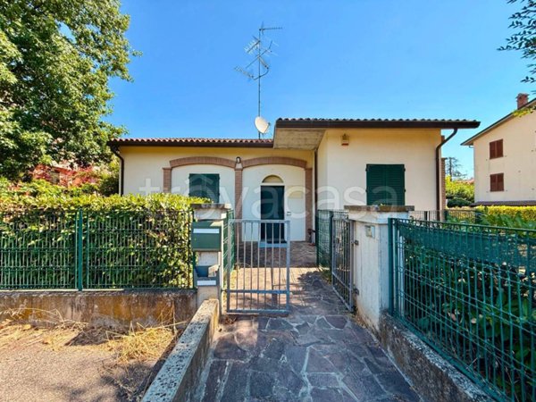casa indipendente in vendita ad Imola in zona Sasso Morelli