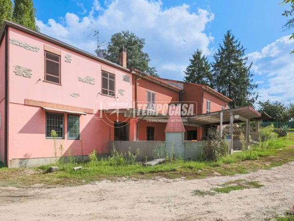 appartamento in vendita ad Imola in zona Càsola Canina