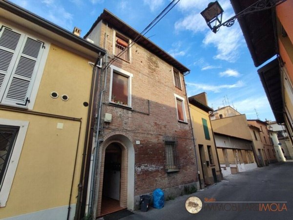 appartamento in vendita ad Imola in zona Centro Storico