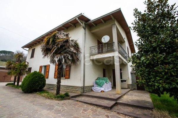 casa indipendente in vendita ad Imola