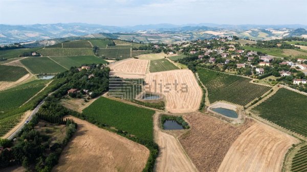 terreno in vendita ad Imola in zona Ponticelli