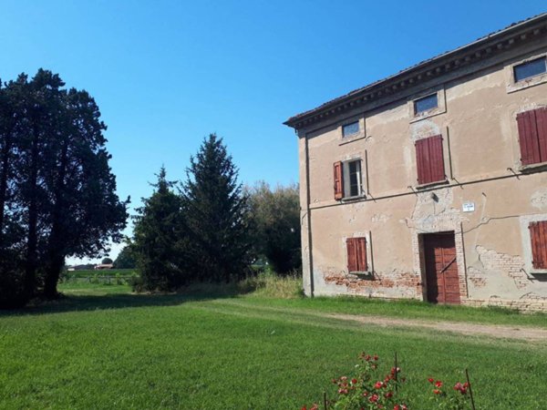 casa indipendente in vendita ad Imola