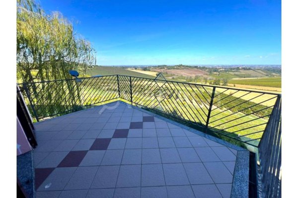 casa indipendente in vendita ad Imola
