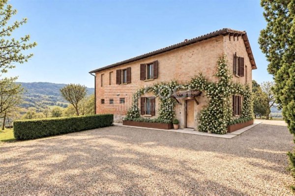 casa indipendente in vendita ad Imola in zona Ponticelli