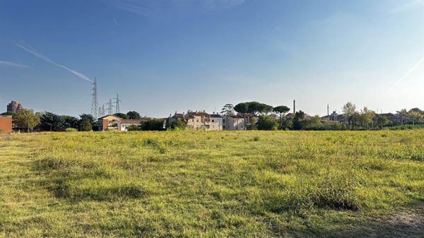 casa indipendente in vendita ad Imola in zona Area Industriale