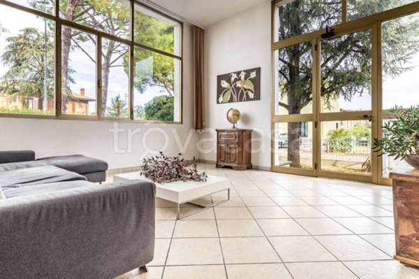 casa indipendente in vendita ad Imola in zona Area Industriale