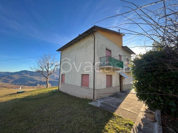 casa indipendente in vendita a Lizzano in Belvedere in zona Querciola