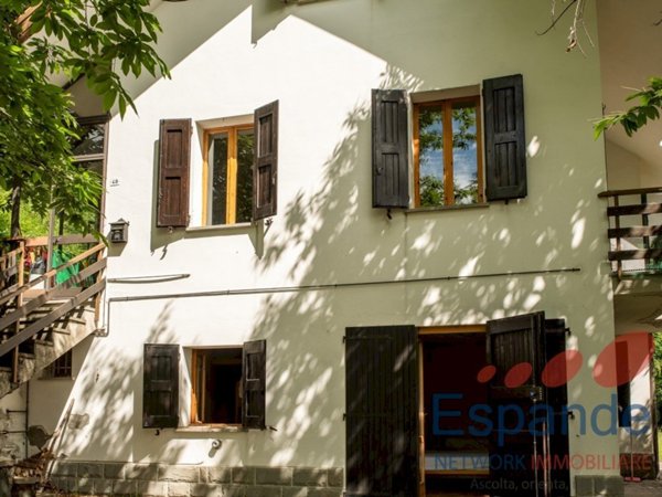casa indipendente in vendita a Lizzano in Belvedere