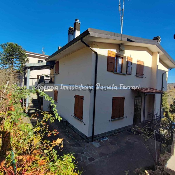 casa indipendente in vendita a Lizzano in Belvedere