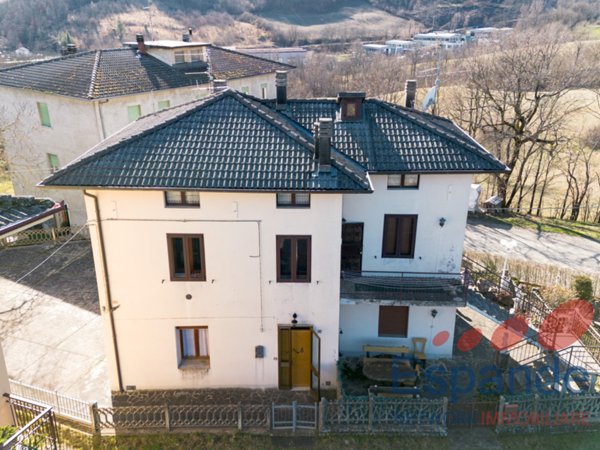 casa indipendente in vendita a Lizzano in Belvedere