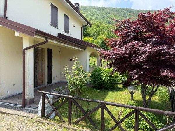 appartamento in vendita a Lizzano in Belvedere in zona Vidiciatico